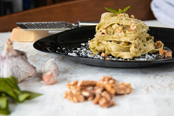 How to Incorporate Bold African Prints into Everyday Fashion?